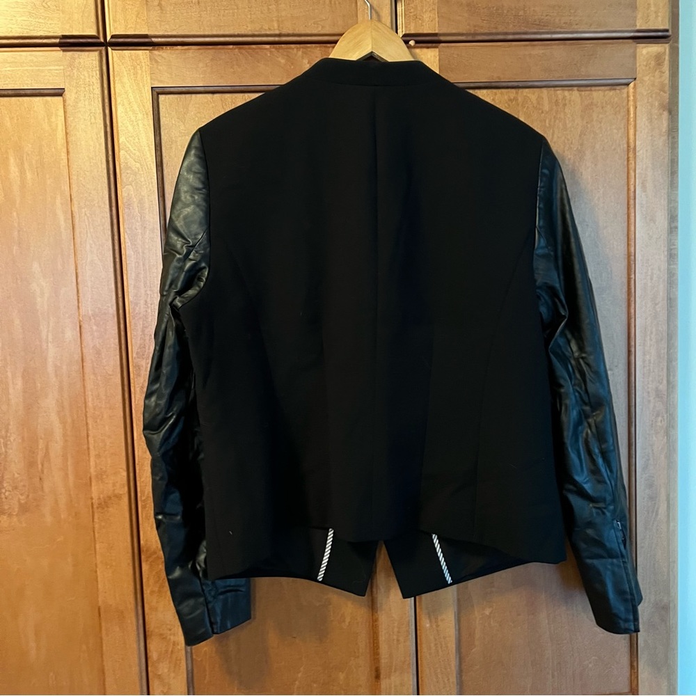 Loft Blazer - Picture 5 of 11